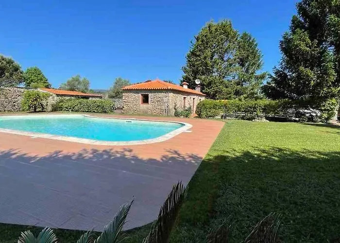 Lugar Encantador Com Estacionamento Incluido Reboreda